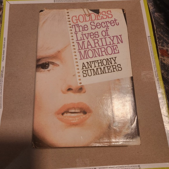 Macmillan Publishing Company Other - Goddess Secret Lives of Marilyn Monroe Anthony Summers 1985 Book Club Edition